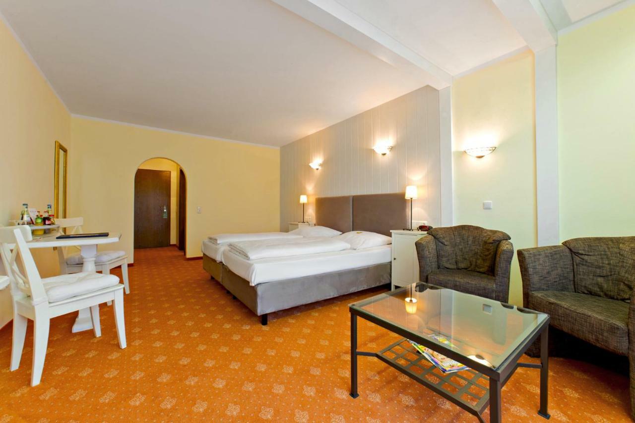 Hotel Raeucherhansl Loiching Exterior foto